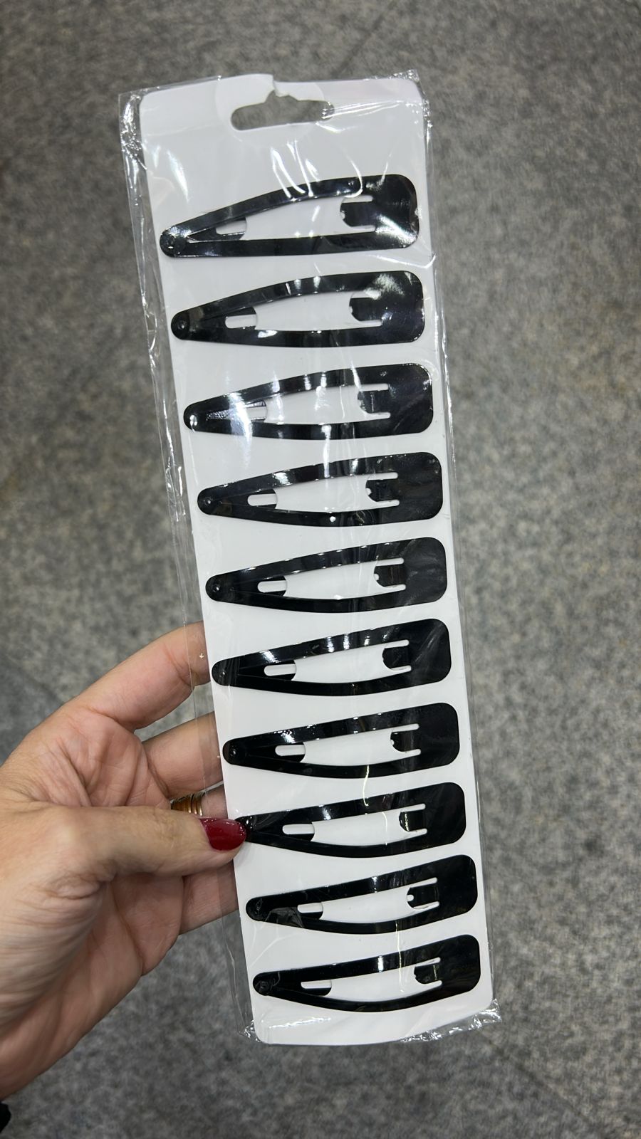 Tic Tac G metal preto básico (12 cartelas com 12 peças cada)