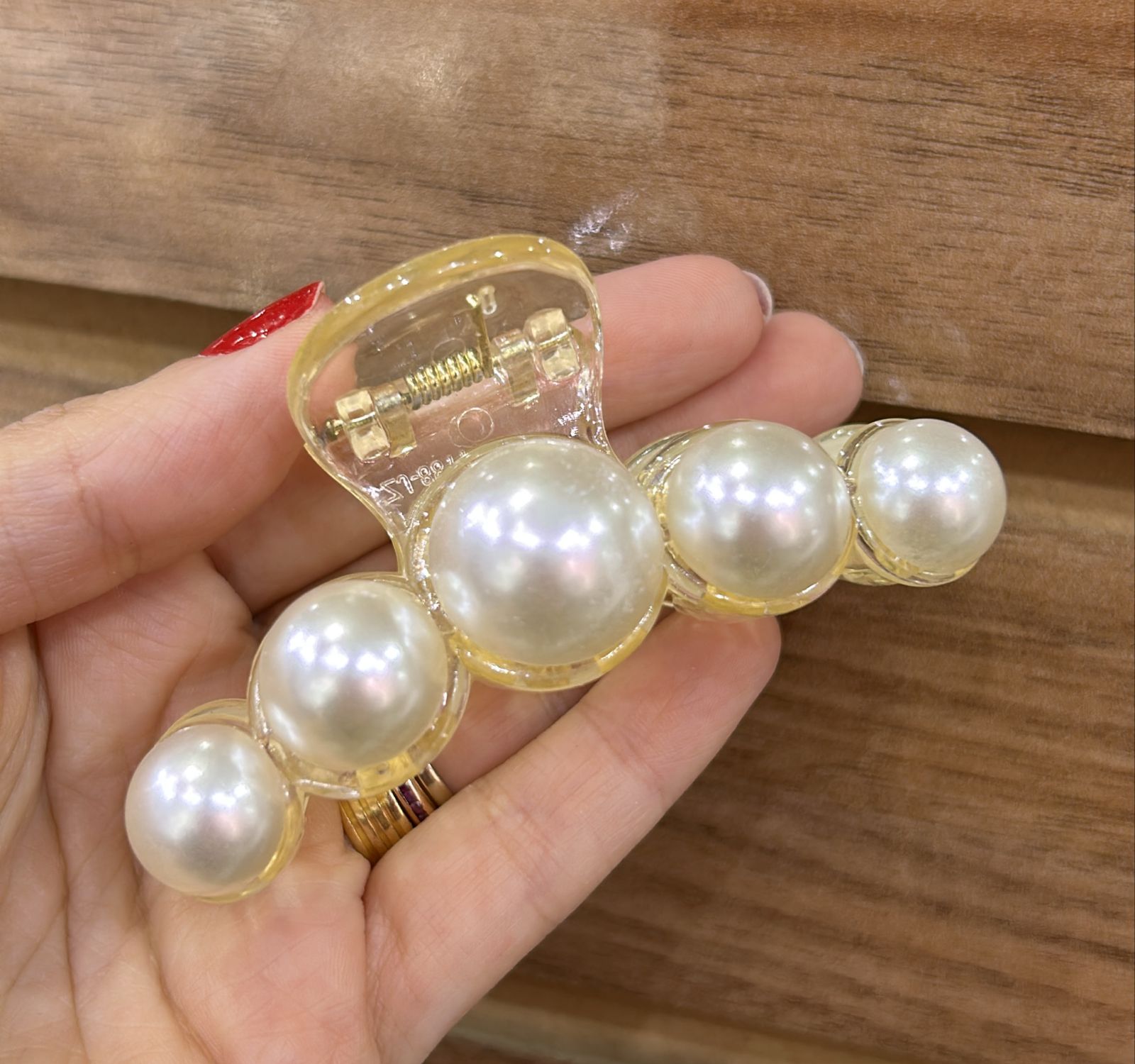 Piranha G Poliéster com Pérolas (12 peças)