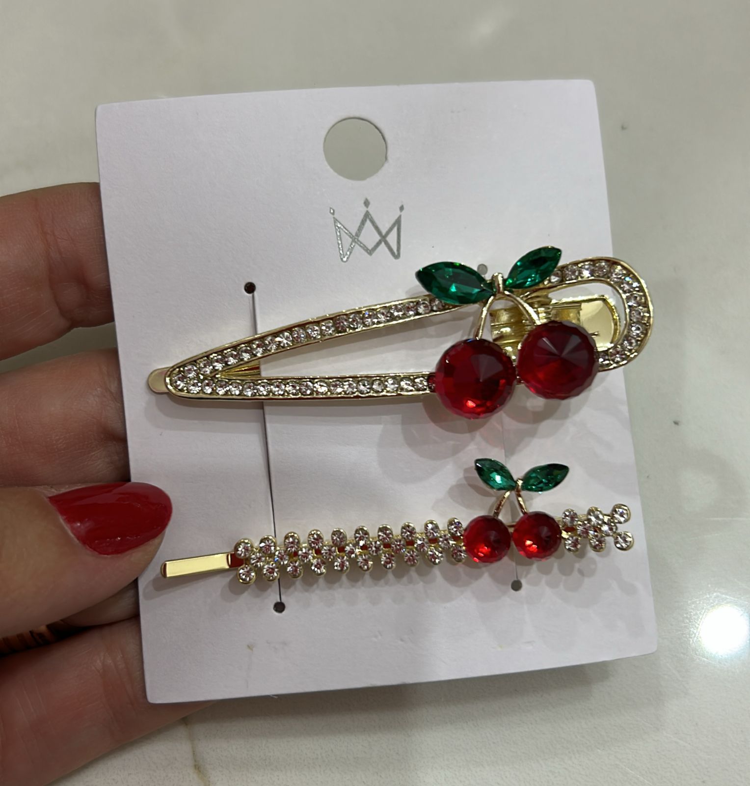 Hair Clip e Grampo Cravejado Cereja (12 cartelas com 2 peças cada)