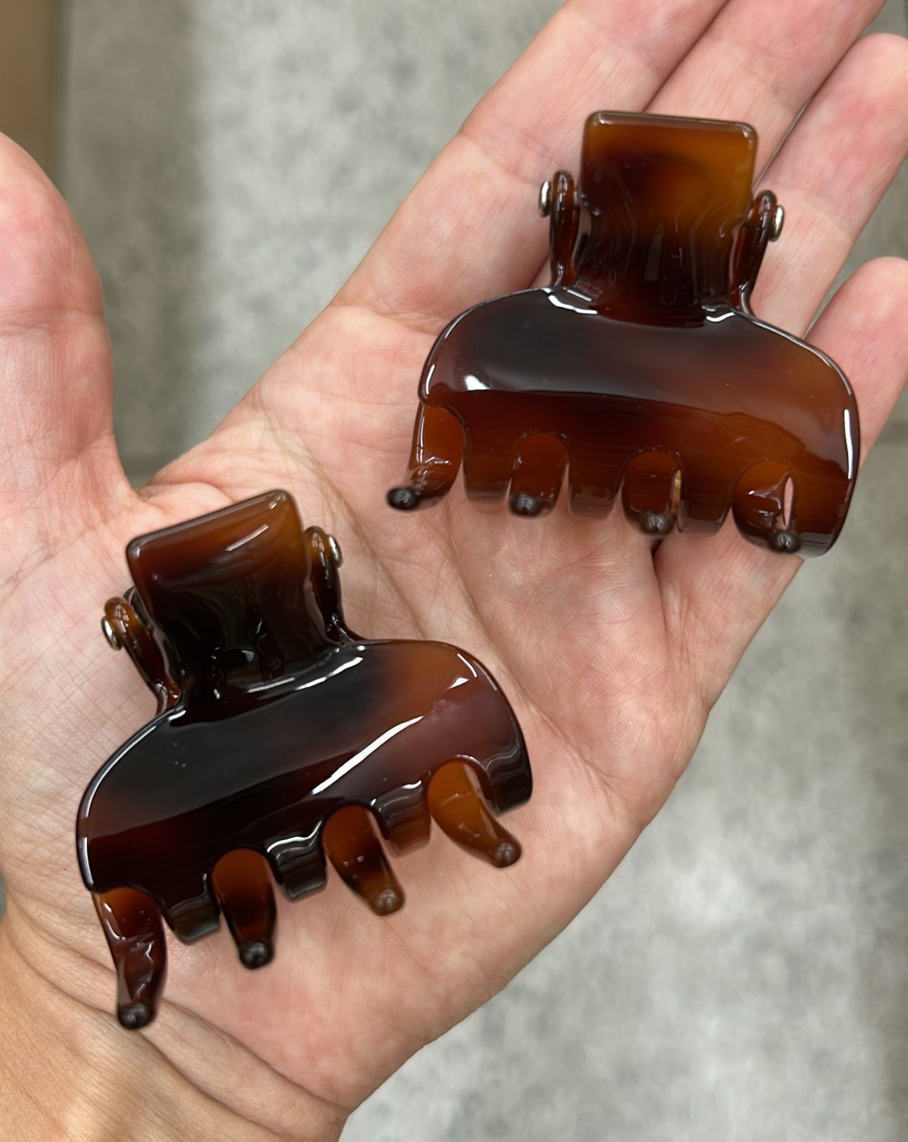 Piranha M Acetato MARROM MESCLADO (12 peças iguais)