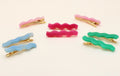 Hair clip metal com acetato onda (12 cartelas com 2 peças cada)