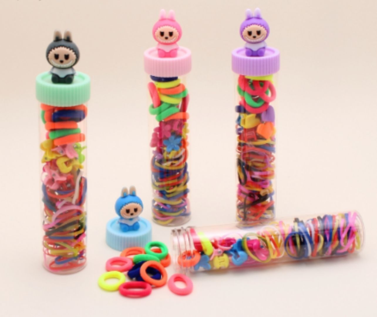 Tubete Labubu com Xuxinha, liguinha e mini pregadeira (20 peças)