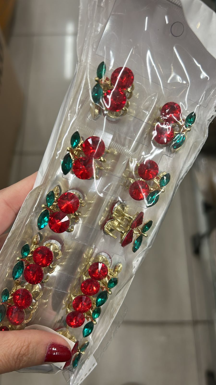 Piranha PP Metal Cereja Pedraria (12 peças)