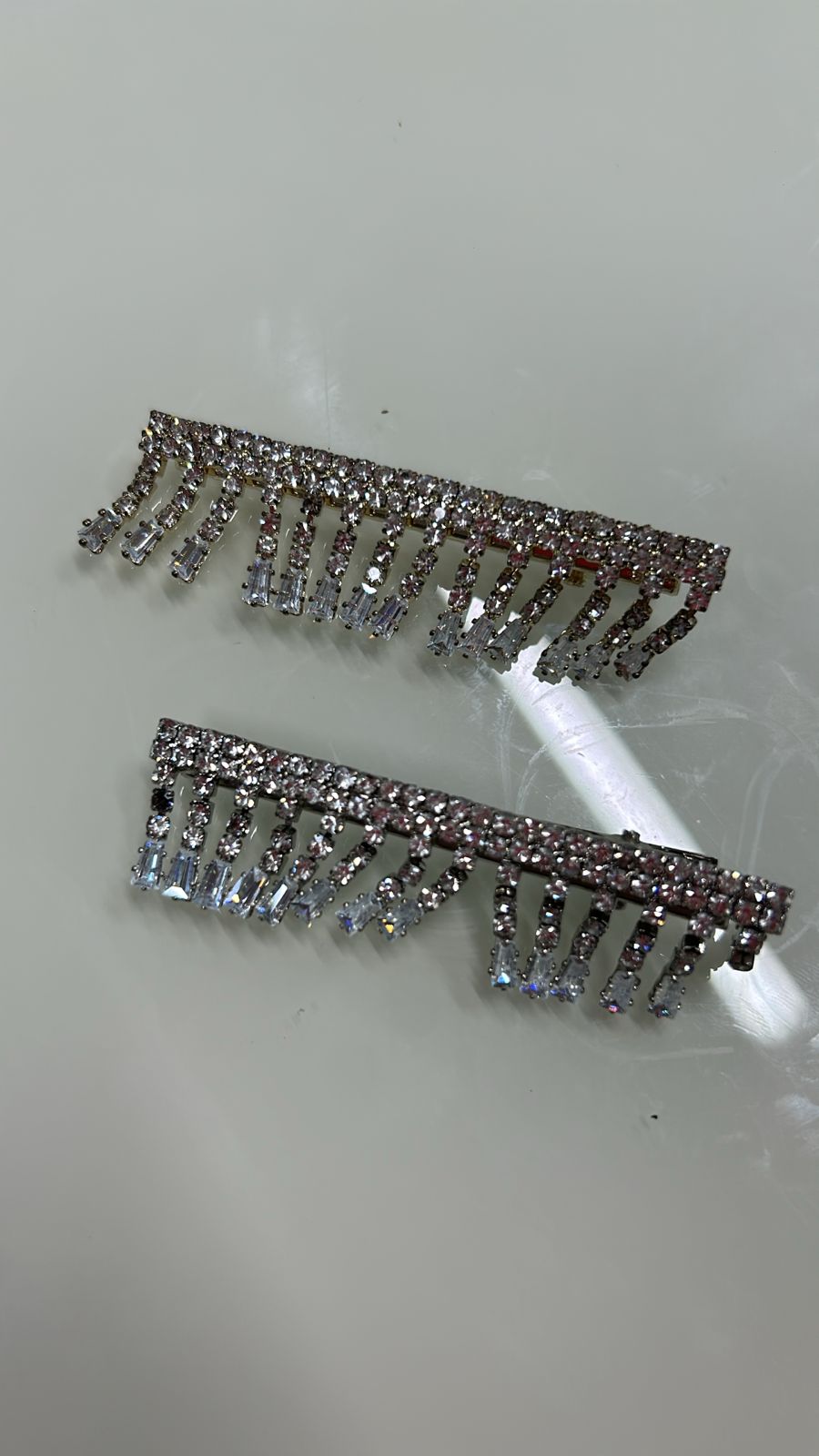 Hair Clip Franja Strass Curta (12 peças 8 douradas e 4 prata)