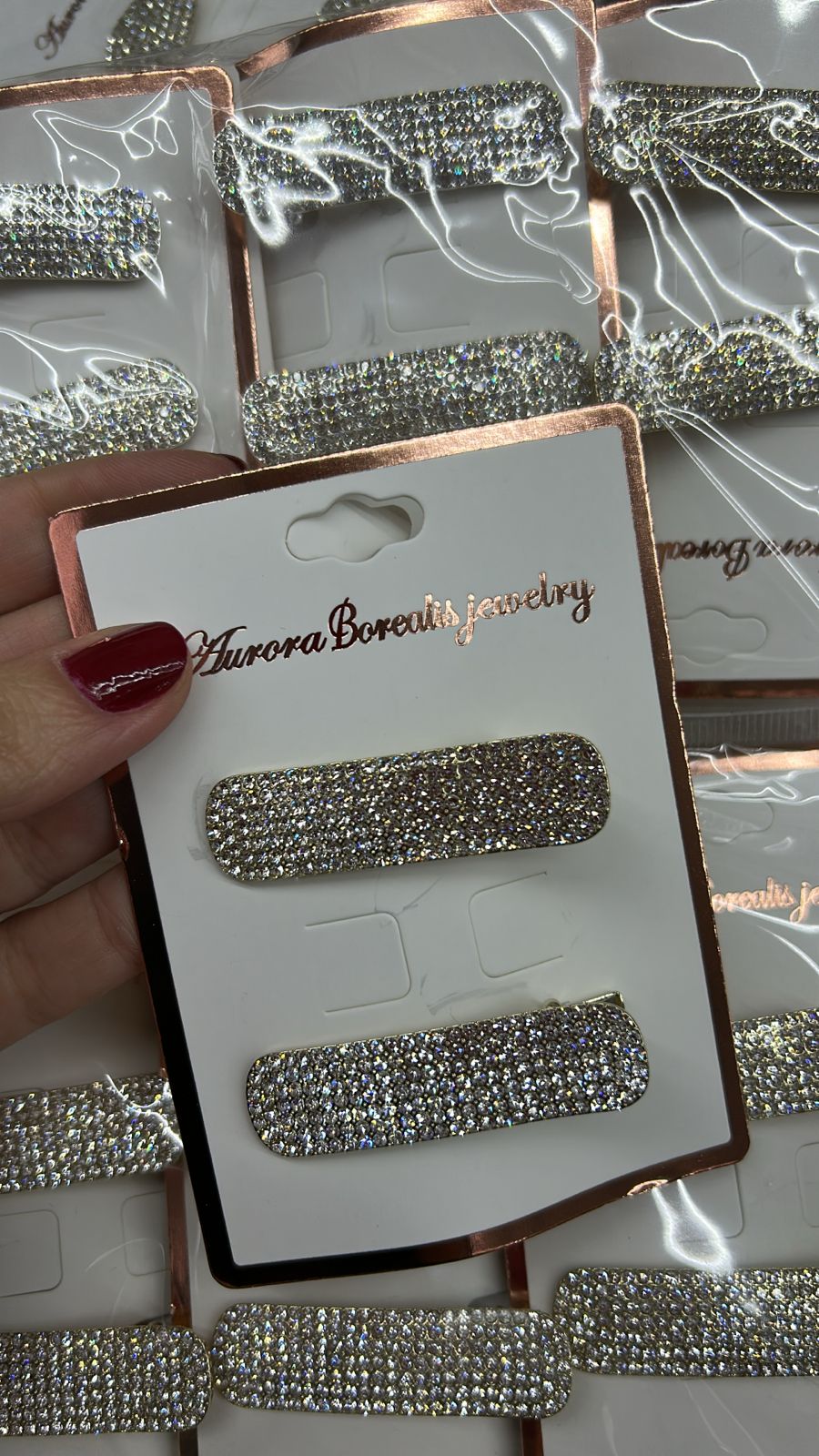Hair Clip Cravejado Retangular (12 cartelas com 2 peças cada 8 douradas e 4 pratas)