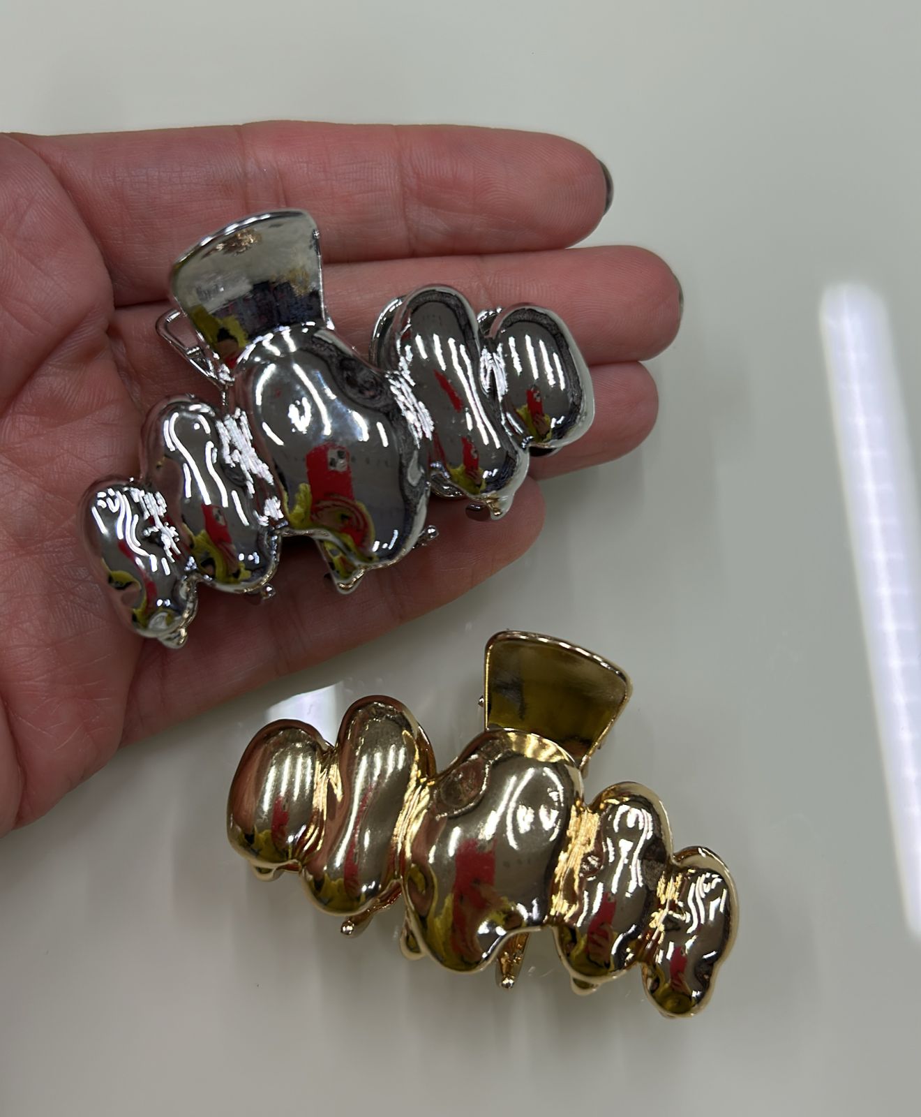 Piranha M Metal Orgânico Martelado (12 peças 10 douradas e 2 pratas)