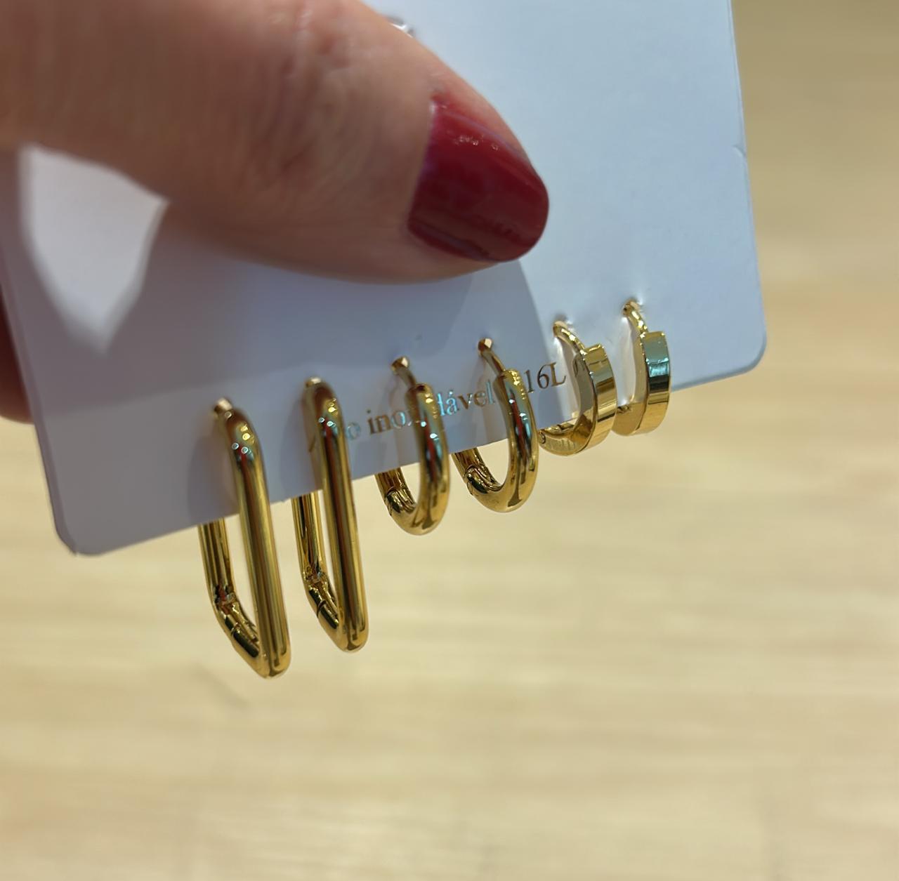 Trio de argolas formas diferentes dourado - Aço Inoxidável 316L (12 cartelas com 3 pares cada)