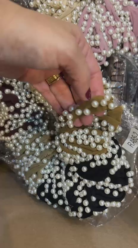 Xuxinha de meia com pérolas cores básicas (50 peças)