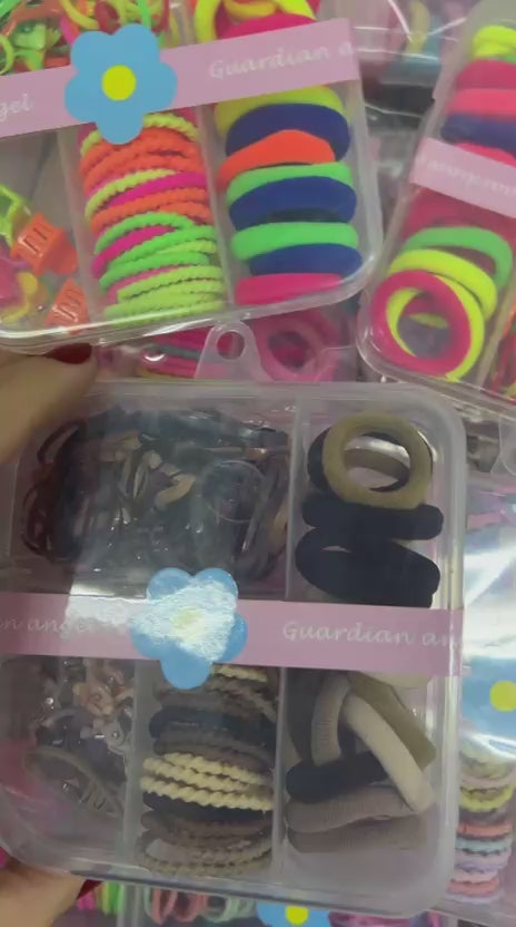 Pote de plástico divisórias com Liguinhas, Xuxinhas de meia, xuxinha texturizada, mini piranha e Tic Tac (12 potes 3 de cada cor)