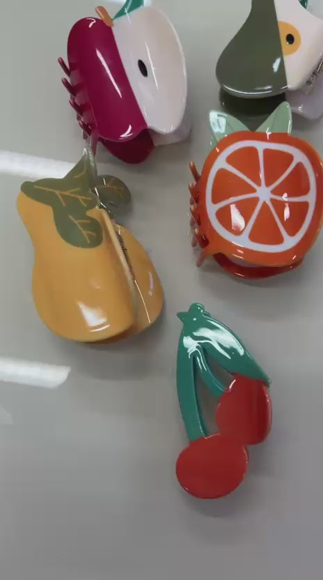 Pregadeira m em acetato flores cores retrô (12 peças variadas)